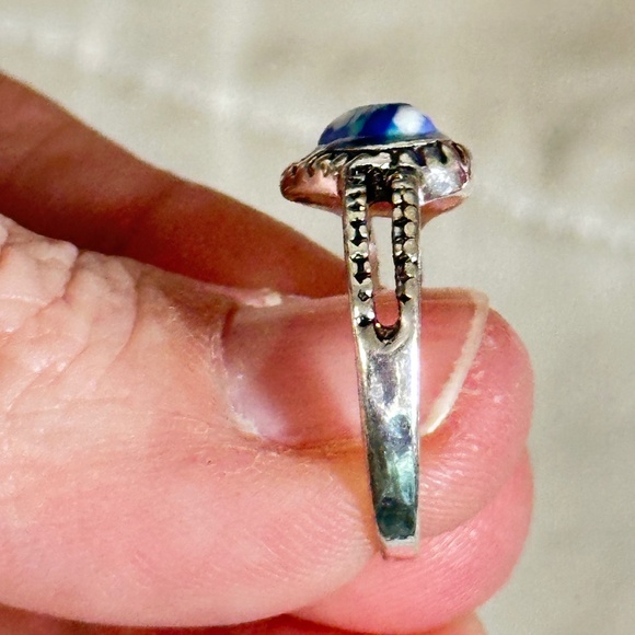 Silver ring w/heart cut multi-blue colored stone, most likely Mosaic Jasper NWOT - Picture 5 of 15